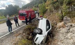 Balıkesir’de direksiyon hakimiyetini kaybeden sürücü kaza yaptı