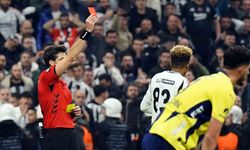 Beşiktaş ile Fenerbahçe arasındaki son 50 derbide 34 kırmızı kart çıktı