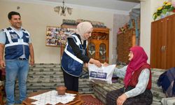 Esenyurt Belediyesi’nden Dünya Yaşlılar Günü’nde anlamlı ziyaret