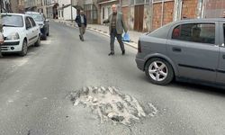 Tekirdağ’da çukura dalan motosikletli düşüp yaralandı