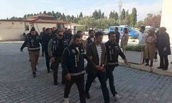 Yalova İl Göç İdaresi’ne yönelik operasyonda 9 zanlı adliyeye sevk edildi