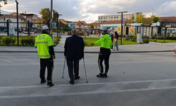 İnegöl'de trafik polislerinden örnek davranış