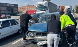 İnegöl'de zincirleme kaza; yaralılar var