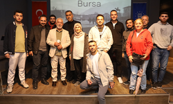 Simit kokusunda sahne ışığına yolculuk