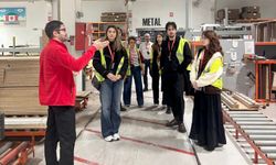 GENÇ TASARIMCILAR ÇİLEK'TE BULUŞTU