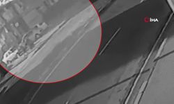 Kaldırımda yürürken dehşeti yaşadılar!