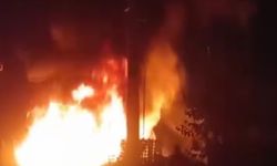 Bursa’da Trafo Alev Aldı: Yangın Meyve Kasalarını da Sardı