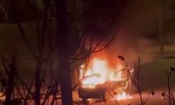 Bursa'da otomobil alev alev yandı!