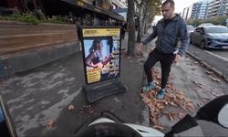 Bursa'da hatalı parka kızdı, ıslak zeminde kayarak dubaya çarptı