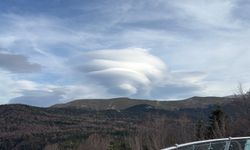 Uludağ semalarında mercek şeklinde bulut oluştu