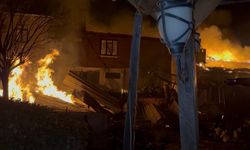 Bursa'da gece yarısı kafe yangını!