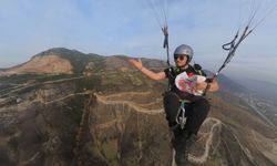 Yanan ormanlar için gökyüzünden paraşütle tohum yağdı