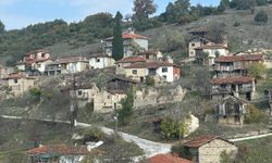 450 yıllık köy hayalet köye dönüştü...Köyde sadece 4 kişi yaşıyor