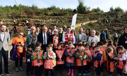 Bursa’da kitaplardan yeşerecek ormana ilk tohumlar  bırakıldı