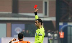 Davie Selke, kırmızı kart gördü