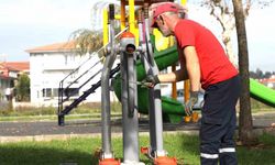 Erenler Belediyesi park ve bahçelerde çalışmalarını sürdürüyor