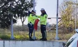 Hayrabolu Jandarması’nın bayrak hassasiyeti duygulandırdı