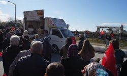 Kurtuluş gününde ‘yağ’ izdihamı: Ezilme tehlikesi geçirdiler