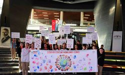 Osmangazi’de çocuklar haklarını öğrendi, pankartlarına yansıttı