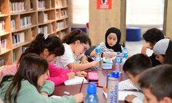 Osmangazi’de çocuklar hayallerini kağıda döküyor