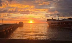 Tekirdağ’da sabah gökyüzü mest etti: Gökyüzü alev alev