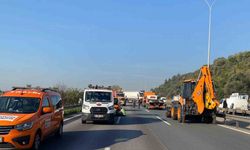 Tır kazası TEM’i kilitledi