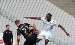 Trendyol Süper Lig: Fatih Karagümrük: 2 - Konyaspor: 0 (İlk yarı)