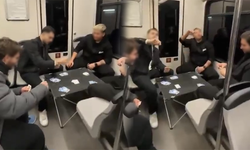 Bursa metrosunda şaşırtan görüntü: Yolcular hayretle baktı