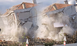 İnegöl'de yıkım anı kamerada