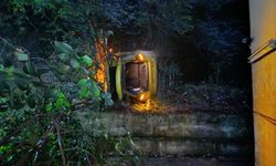 Bursa’da otomobil, 10 metrelik yükseklikten bahçeye uçtu: 1 yaralı