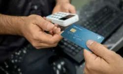 Kredi kartlarına yeni kısıtlama! Bu saatler arasında nakit çekim yapılamayacak