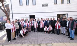 İnegölspor formaları en özel öğrencilere verildi