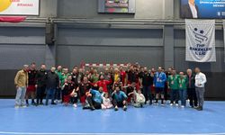 Nilüfer Belediyespor hentbolda farklı kazandı