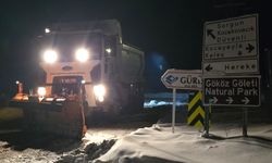 Büyükşehir 3 bölgede tuzlama çalışmalarını sürdürüyor