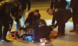 Bursa'da yolun karşısına geçmeye çalışan yayaya otomobil çarptı