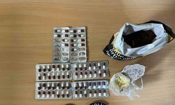 3 kişinin üstünde 71 sentetik ecza hap ele geçirildi