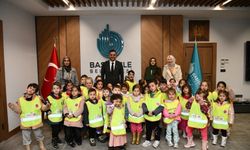Başiskele'de 4-6 yaş Kur'an kursu öğrencilerinden belediye ziyareti