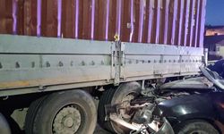 Bozüyük’te otomobil, park halindeki tıra arkadan çarptı: 1 ölü, 1 yaralı