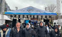 Gaziosmanpaşa'da Karadeniz rüzgarı: Festivalde 10 ton hamsi ikram edildi