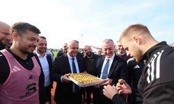 Kocaelispor’a Kasımpaşa maçı öncesi baklavalı moral