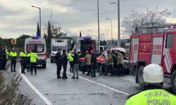 Sancaktepe’de hafriyat kamyonuyla çarpışan kamyonetin sürücüsü hayatını kaybetti