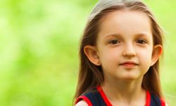 Kepçe kulak ameliyatı çocuklara özgüvenlerini kazandırıyor