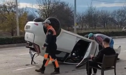 İnegöl'de araç takla attı! Kaza anı kameralara yansıdı