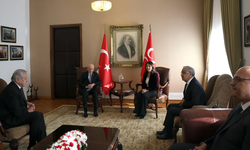 DEM Parti, Bahçeli'yi ziyaret etti! Tek cümlelik açıklama gündem oldu