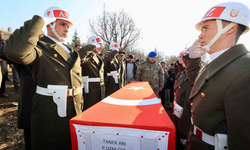 Şehit babasının görüntüsü yürekleri dağladı