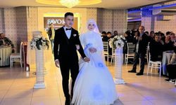 Sosyal medyada gündem olan çift dünyaevine girdi