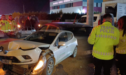 İnegöl'de 5 araç birbirine girdi