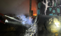 İnegöl'deki mobilya fabrikasında yangın