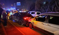 İnegöl'de Özdilek kavşağında kaza; 2 yaralı