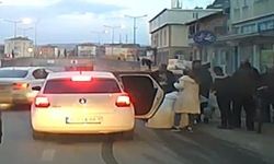 İnegöl'de yaşlı adam karşıya geçemedi